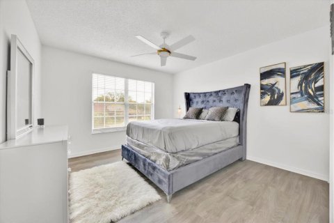 House in Orlando, Florida 5 bedrooms, 216.46 sq.m. № 1876514 - photo 26