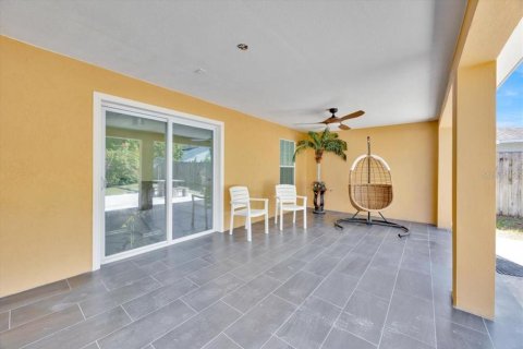 House in Orlando, Florida 5 bedrooms, 216.46 sq.m. № 1876514 - photo 29