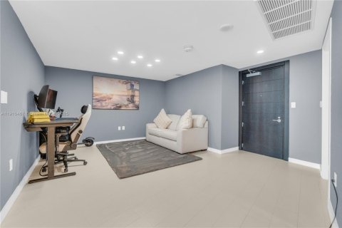 Купить кондоминиум в Майами, Флорида 2 спальни, 139.35м2, № 1970109 - фото 28