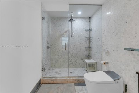 Купить кондоминиум в Майами, Флорида 2 спальни, 139.35м2, № 1970109 - фото 20