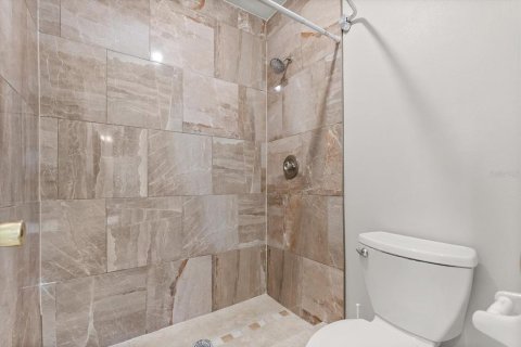 Casa en alquiler en Orlando, Florida, 3 dormitorios, 138.24 m2 № 1902629 - foto 17