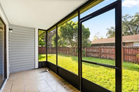 Casa en alquiler en Orlando, Florida, 3 dormitorios, 138.24 m2 № 1902629 - foto 22