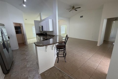 Casa en venta en Winter Haven, Florida, 3 dormitorios, 175.4 m2 № 2388289 - foto 6