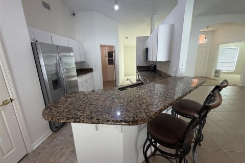 Casa en venta en Winter Haven, Florida, 3 dormitorios, 175.4 m2 № 2388289 - foto 8
