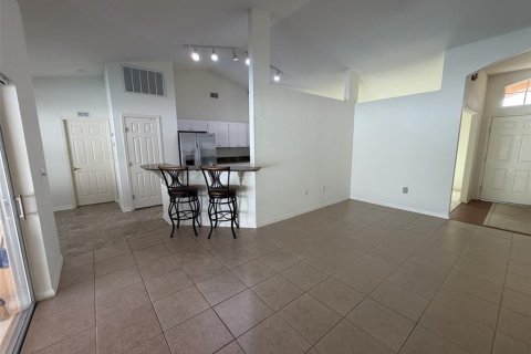 Casa en venta en Winter Haven, Florida, 3 dormitorios, 175.4 m2 № 2388289 - foto 4