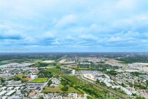 Casa en venta en Homestead, Florida, 3 dormitorios, 123.93 m2 № 2057927 - foto 17