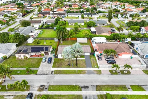 Casa en venta en Homestead, Florida, 3 dormitorios, 123.93 m2 № 2057927 - foto 16