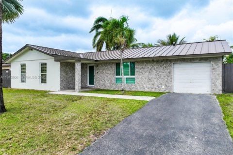 Casa en venta en Homestead, Florida, 3 dormitorios, 123.93 m2 № 2057927 - foto 8