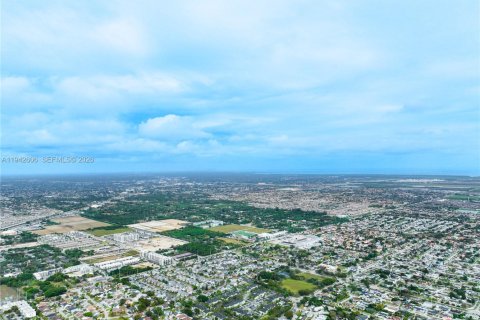 Casa en venta en Homestead, Florida, 3 dormitorios, 123.93 m2 № 2057927 - foto 21