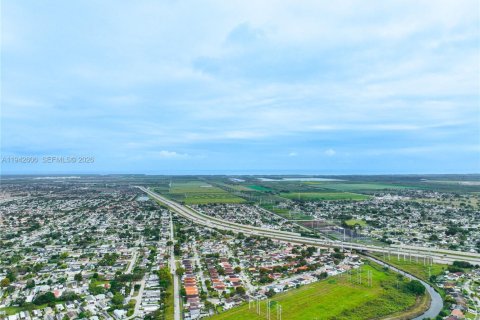 Casa en venta en Homestead, Florida, 3 dormitorios, 123.93 m2 № 2057927 - foto 18