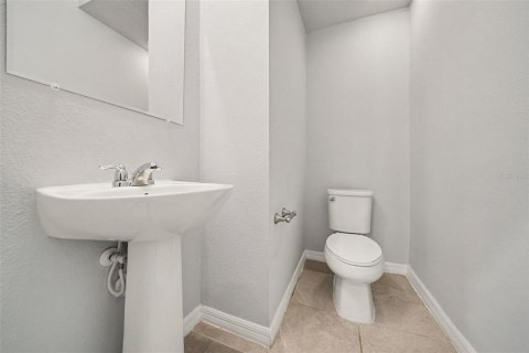 Touwnhouse à vendre à Kissimmee, Floride: 3 chambres, 148.92 m2 № 2295195 - photo 13