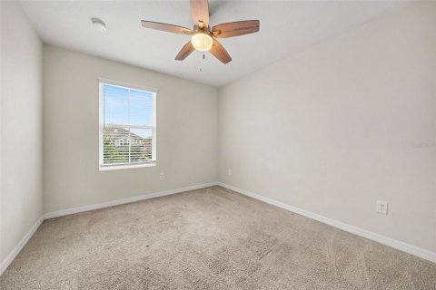 Touwnhouse à vendre à Kissimmee, Floride: 3 chambres, 148.92 m2 № 2295195 - photo 9