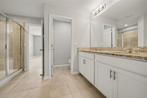 Touwnhouse à vendre à Kissimmee, Floride: 3 chambres, 148.92 m2 № 2295195 - photo 11