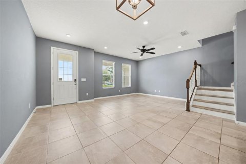 Touwnhouse à vendre à Kissimmee, Floride: 3 chambres, 148.92 m2 № 2295195 - photo 3