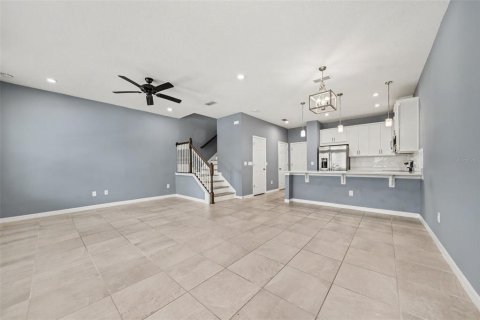 Touwnhouse à vendre à Kissimmee, Floride: 3 chambres, 148.92 m2 № 2295195 - photo 4