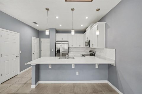 Touwnhouse à vendre à Kissimmee, Floride: 3 chambres, 148.92 m2 № 2295195 - photo 5