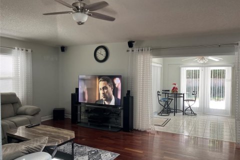 Casa en venta en Port Orange, Florida, 4 dormitorios, 184.5 m2 № 1847054 - foto 6