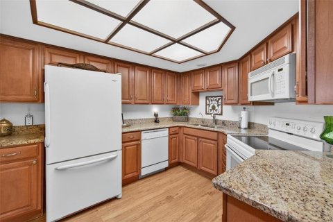 Condo in Clearwater, Florida, 4 bedrooms  № 2155653 - photo 8