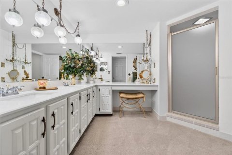 Condo in Clearwater, Florida, 4 bedrooms  № 2155653 - photo 21