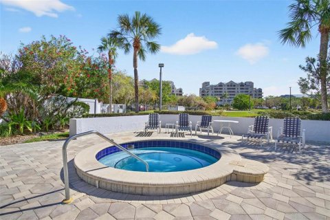 Condo in Clearwater, Florida, 4 bedrooms  № 2155653 - photo 27