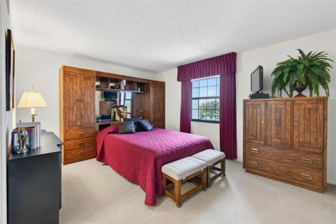 Condo in Clearwater, Florida, 4 bedrooms  № 2155653 - photo 9