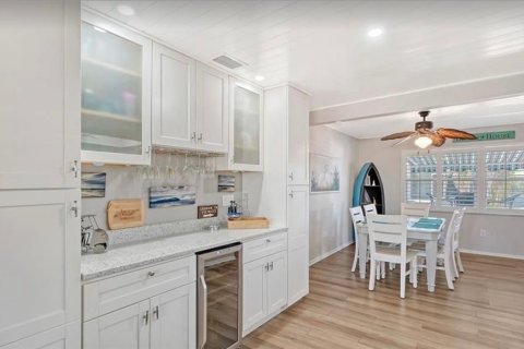 Купить кондоминиум в Венеция, Флорида 5 комнат, 102.66м2, № 2095701 - фото 4