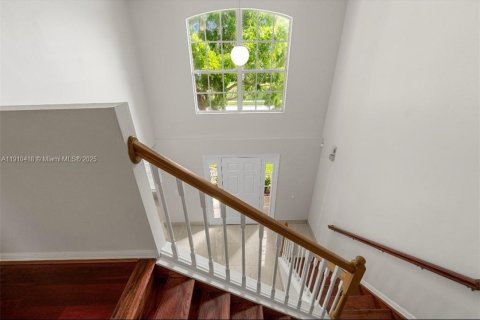 House in Vero Beach, Florida 5 bedrooms, 367.89 sq.m. № 1967464 - photo 15