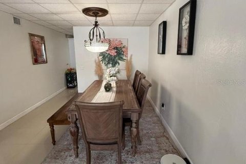 Copropriété à vendre à Kenneth City, Floride: 2 chambres, 77.57 m2 № 1774942 - photo 4