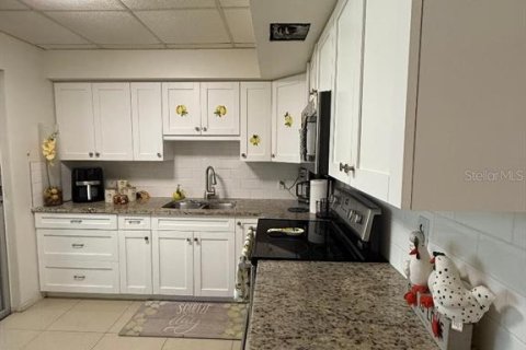 Copropriété à vendre à Kenneth City, Floride: 2 chambres, 77.57 m2 № 1774942 - photo 12