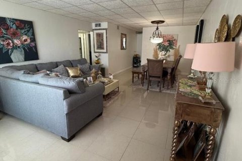 Copropriété à vendre à Kenneth City, Floride: 2 chambres, 77.57 m2 № 1774942 - photo 3