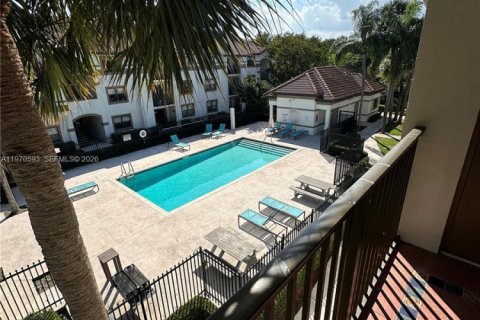 Condominio en venta en Hollywood, Florida, 2 dormitorios, 98.48 m2 № 2031507 - foto 2