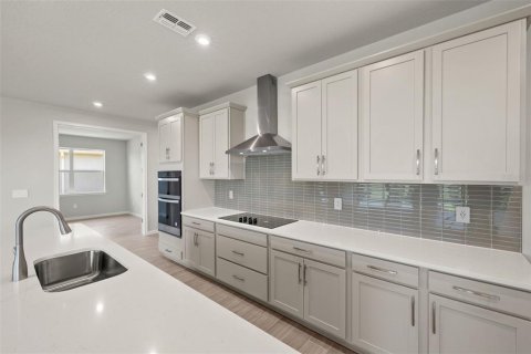 Купить виллу или дом в Венеция, Флорида 8 комнат, 230.21м2, № 1721292 - фото 6