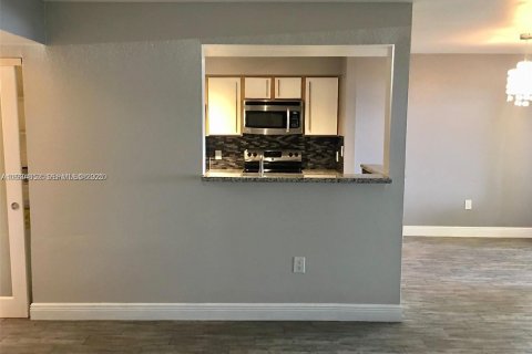 Condominio en venta en Oakland Park, Florida, 2 dormitorios, 116.69 m2 № 1993188 - foto 4