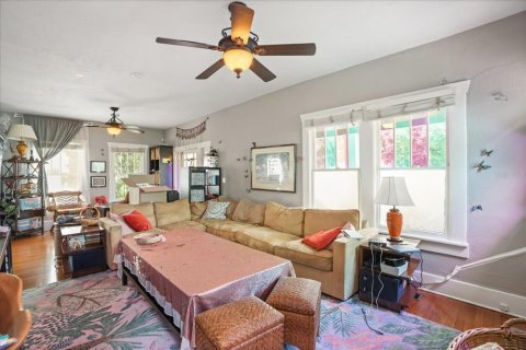 Casa en venta en Orlando, Florida, 4 dormitorios, 220.92 m2 № 2215539 - foto 4