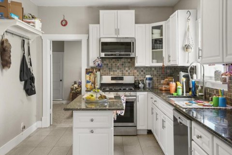 Casa en venta en Orlando, Florida, 4 dormitorios, 220.92 m2 № 2215539 - foto 7