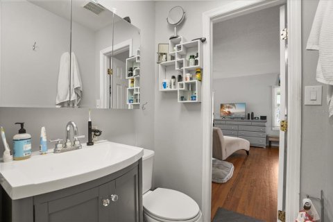Casa en venta en Orlando, Florida, 4 dormitorios, 220.92 m2 № 2215539 - foto 26