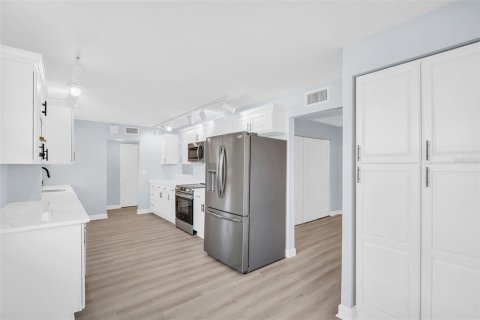 Copropriété à vendre à South Pasadena, Floride: 2 chambres, 137.5 m2 № 2334049 - photo 7