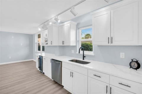 Copropriété à vendre à South Pasadena, Floride: 2 chambres, 137.5 m2 № 2334049 - photo 3