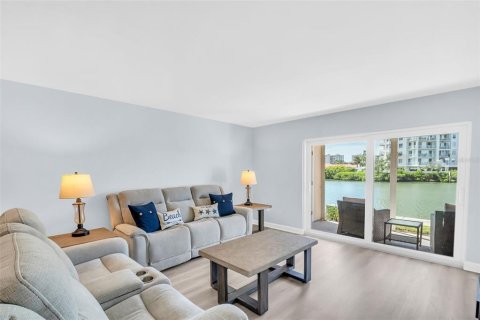 Copropriété à vendre à South Pasadena, Floride: 2 chambres, 137.5 m2 № 2334049 - photo 22
