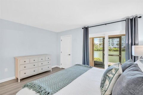Copropriété à vendre à South Pasadena, Floride: 2 chambres, 137.5 m2 № 2334049 - photo 13
