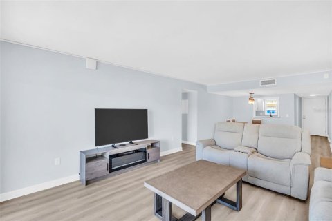 Copropriété à vendre à South Pasadena, Floride: 2 chambres, 137.5 m2 № 2334049 - photo 24