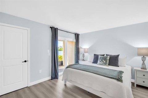 Copropriété à vendre à South Pasadena, Floride: 2 chambres, 137.5 m2 № 2334049 - photo 12