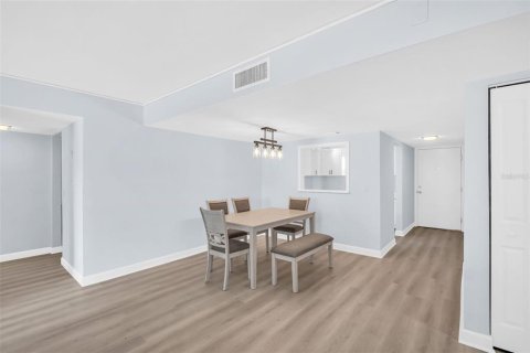 Copropriété à vendre à South Pasadena, Floride: 2 chambres, 137.5 m2 № 2334049 - photo 20