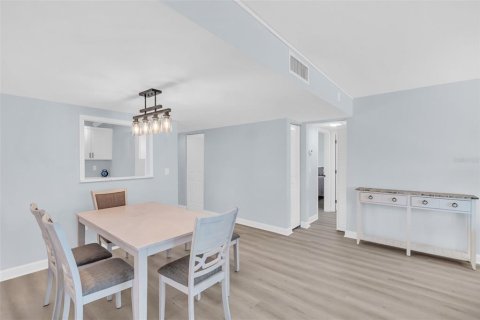 Copropriété à vendre à South Pasadena, Floride: 2 chambres, 137.5 m2 № 2334049 - photo 19