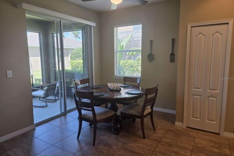 House in Sarasota, Florida 3 bedrooms, 164.44 sq.m. № 1640917 - photo 6