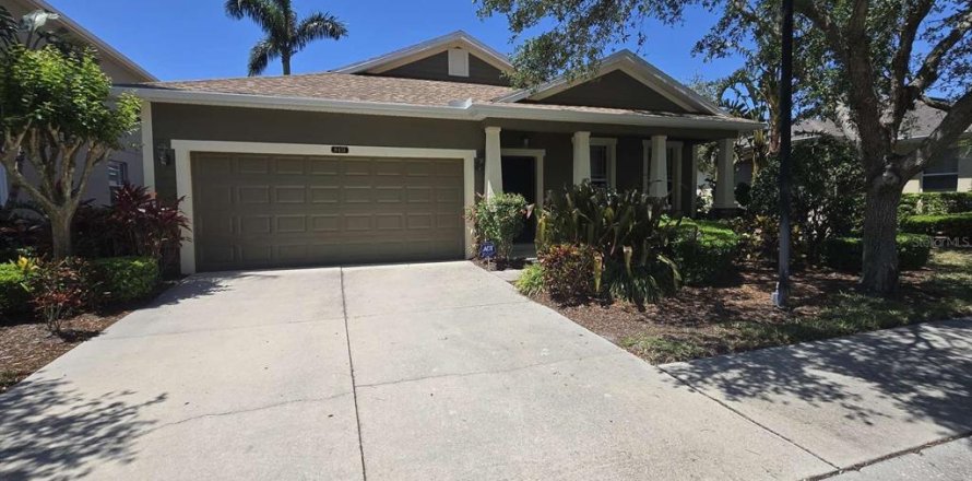 House in Sarasota, Florida 3 bedrooms, 164.44 sq.m. № 1640917