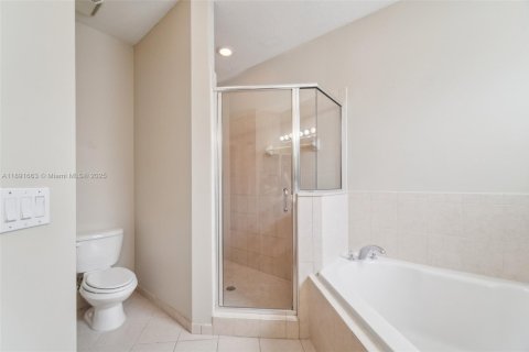 Купить виллу или дом в Хомстед, Флорида 4 комнаты, 217.95м2, № 1943777 - фото 13