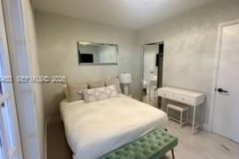Condominio en alquiler en Hallandale Beach, Florida, 3 dormitorios, 191.84 m2 № 2355189 - foto 15