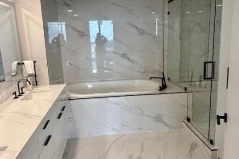Condominio en alquiler en Hallandale Beach, Florida, 3 dormitorios, 191.84 m2 № 2355189 - foto 12