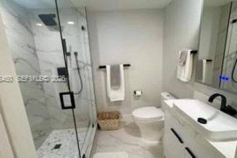 Condominio en alquiler en Hallandale Beach, Florida, 3 dormitorios, 191.84 m2 № 2355189 - foto 14